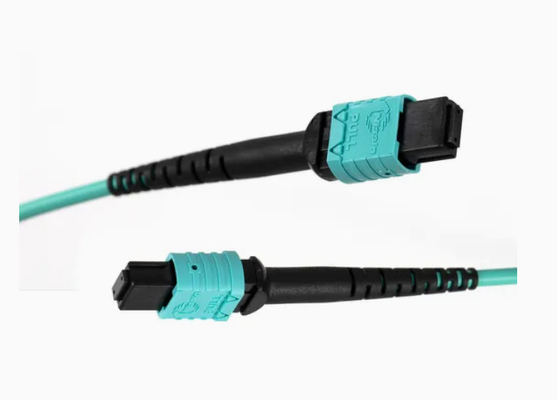 MTP Kompatibel Om3 MPO ke MPO Kabel Serat Optik untuk Qsfp+Transceiver Komunikasi 5g Tipe B