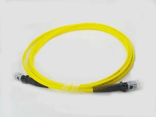 MTRJ-MTRJ Duplex Single Mode Fiber Patch Cord 0.2dB Kerugian Penempatan