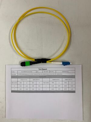 Kabel Patch Breakout MPO ke LC Presisi dengan 2-Serat dan Konektor APC/UPC Opsional untuk Konektivitas Fleksibel