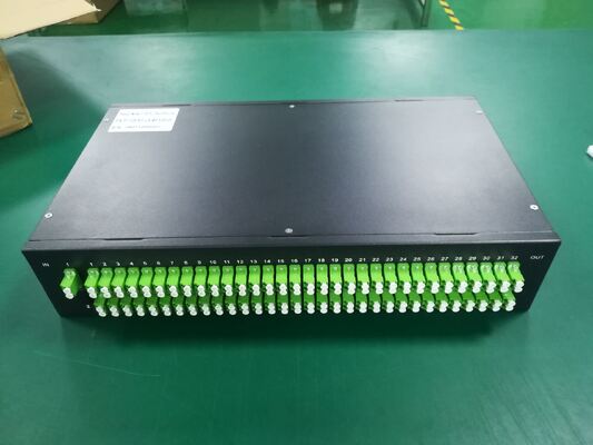 1×128 Jumlah Port Tinggi PLC Splitter Rack Mount Patch Panel Distribusi FTTX Kepadatan Ultra Tinggi