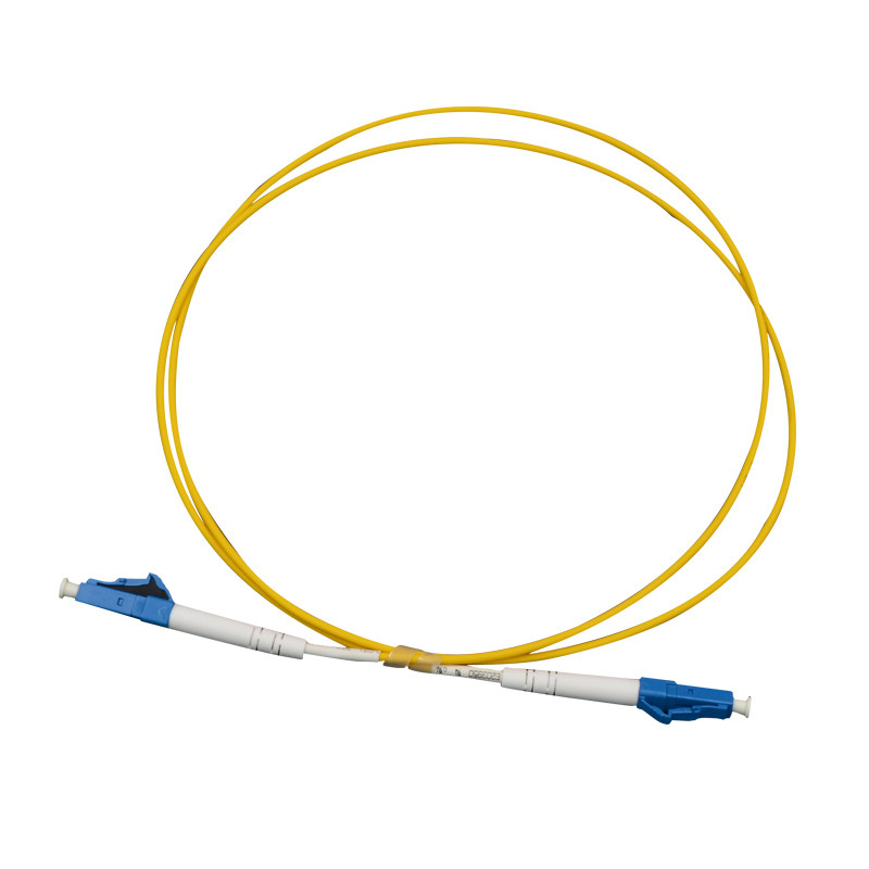 Jenis polishing Fiber Optic Patchcord Biru/Beige ≤0.3dB Kerugian Penempatan Diameter Serat 9/125um
