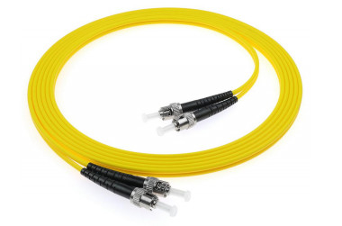 2.0mm Diameter Kabel ST-ST Simplex/Duplex Fiber Optic Patch Cord dengan High Returnloss UPCMM≥35dB