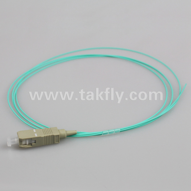 SC UPC 0.9mm SX OM3 Pigtail Serat Optik 1.5M dengan High Return Loss UPC SM≥50dB dan Low Intertion Loss ≤0.3dB