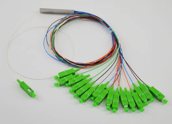 1X16 FTTX Mini Steel Tube Fiber Optic PLC Splitter Kabel Diameter 0,9mm untuk Aplikasi FTTX