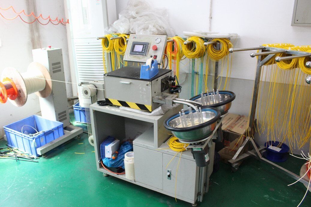 SC/APC-SC/APC Simplex Patch Cord dengan Low Insertion Loss High Reflection Loss dan Customized Length